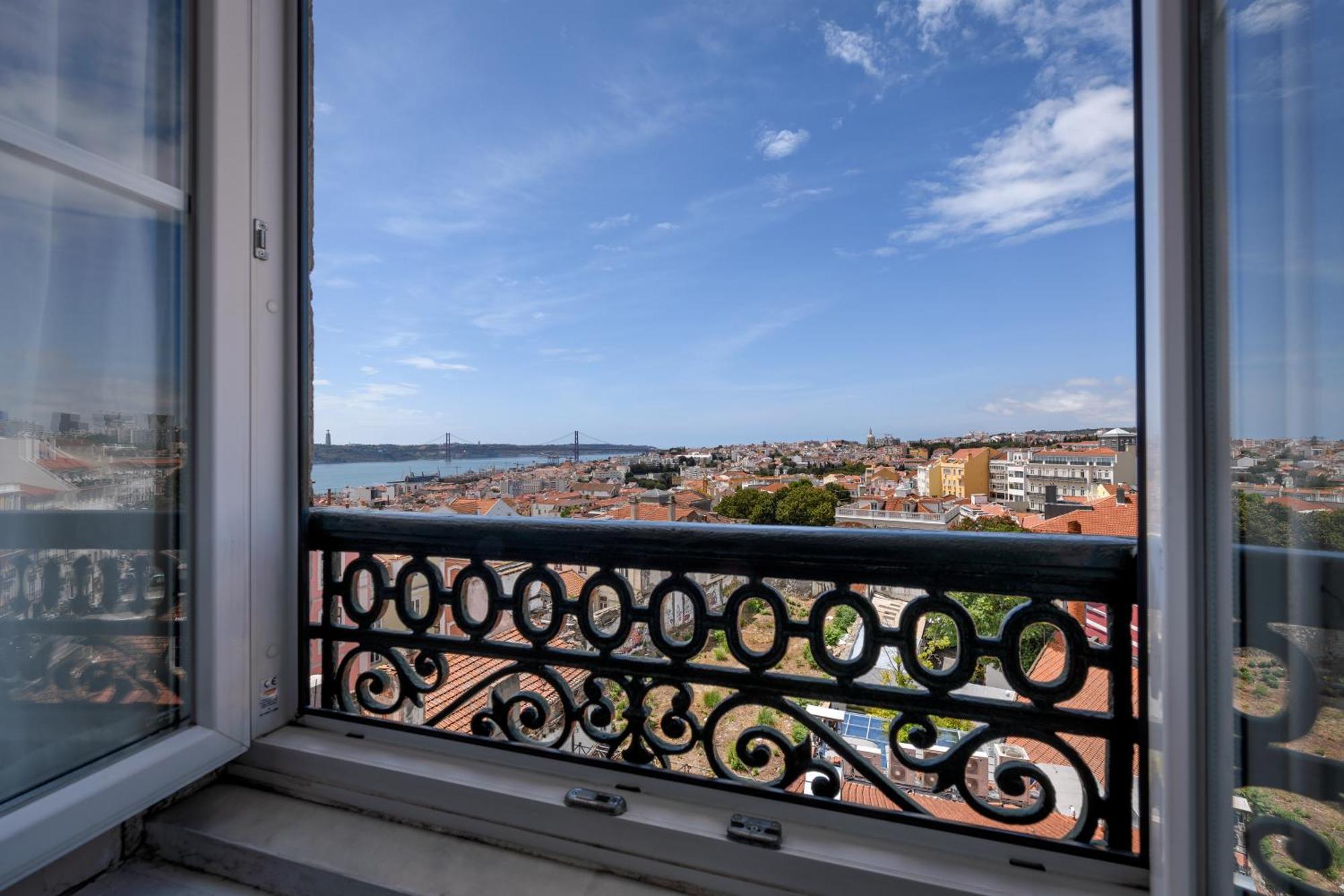 Pensao Londres Hotel Lisbon Bagian luar foto