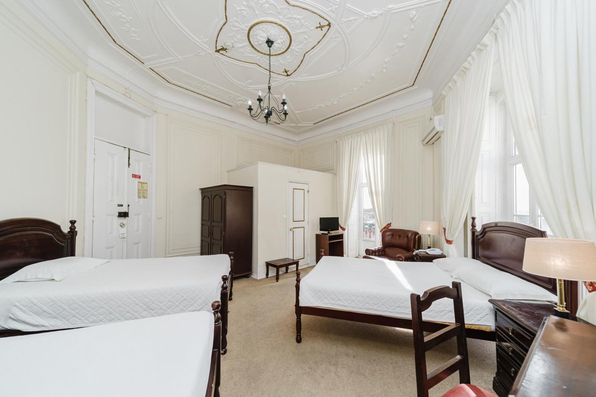 Pensao Londres Hotel Lisbon Bagian luar foto